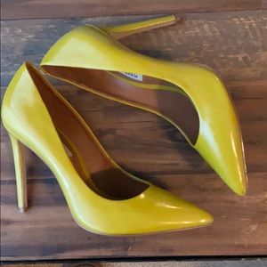 Steve Madden Proto Pumps